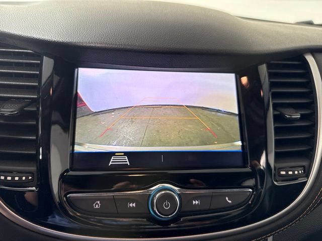 Used 2021 Chevrolet Trax LT w/ Premium Seat Package FWD image 22