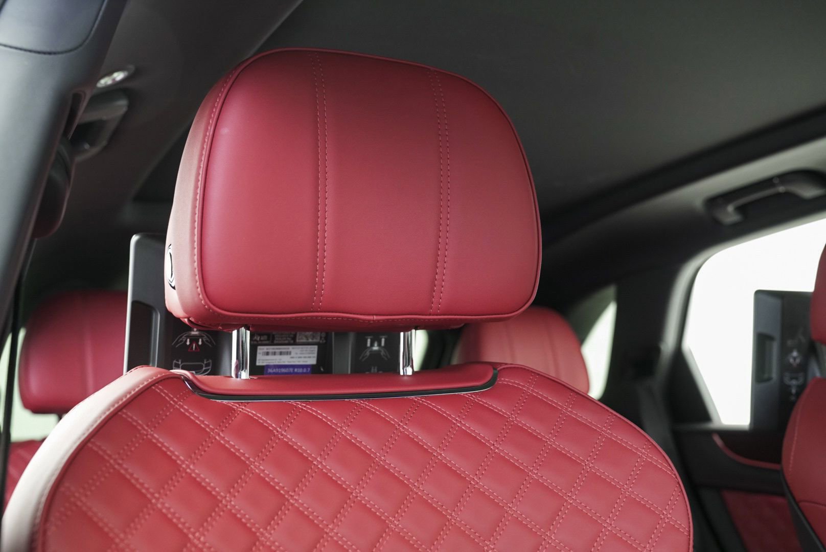 Used 2022 Bentley Bentayga image 53