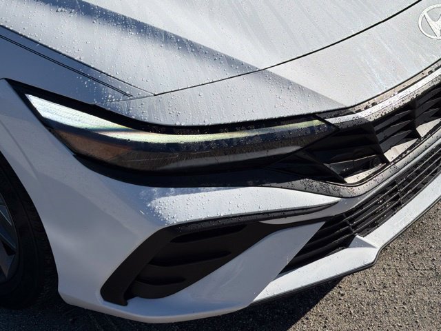 Used 2024 Hyundai Elantra SEL FWD image 9