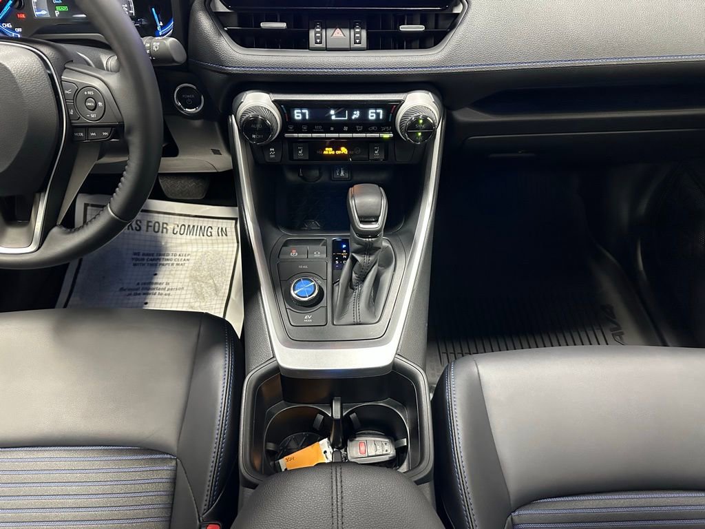 Used 2025 Toyota RAV4 XSE w/ Weather Package image 38