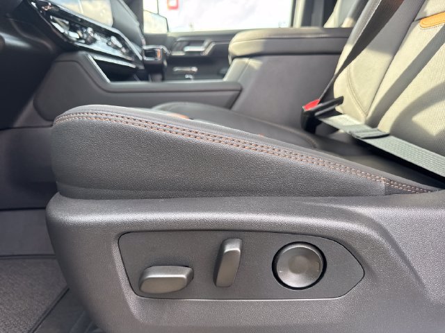 New 2026 GMC Sierra 1500 AT4 w/ AT4 Premium Package AWD/4WD image 14