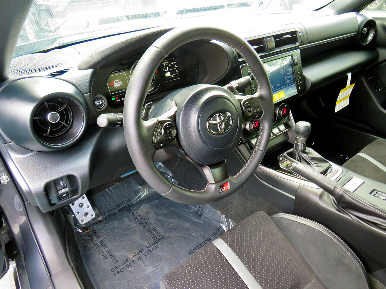 Used 2024 Toyota GR86 Premium image 15