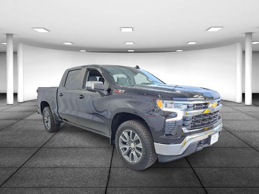 New 2026 Chevrolet Silverado 1500 LT w/ Z71 Off-Road Package AWD/4WD image 3