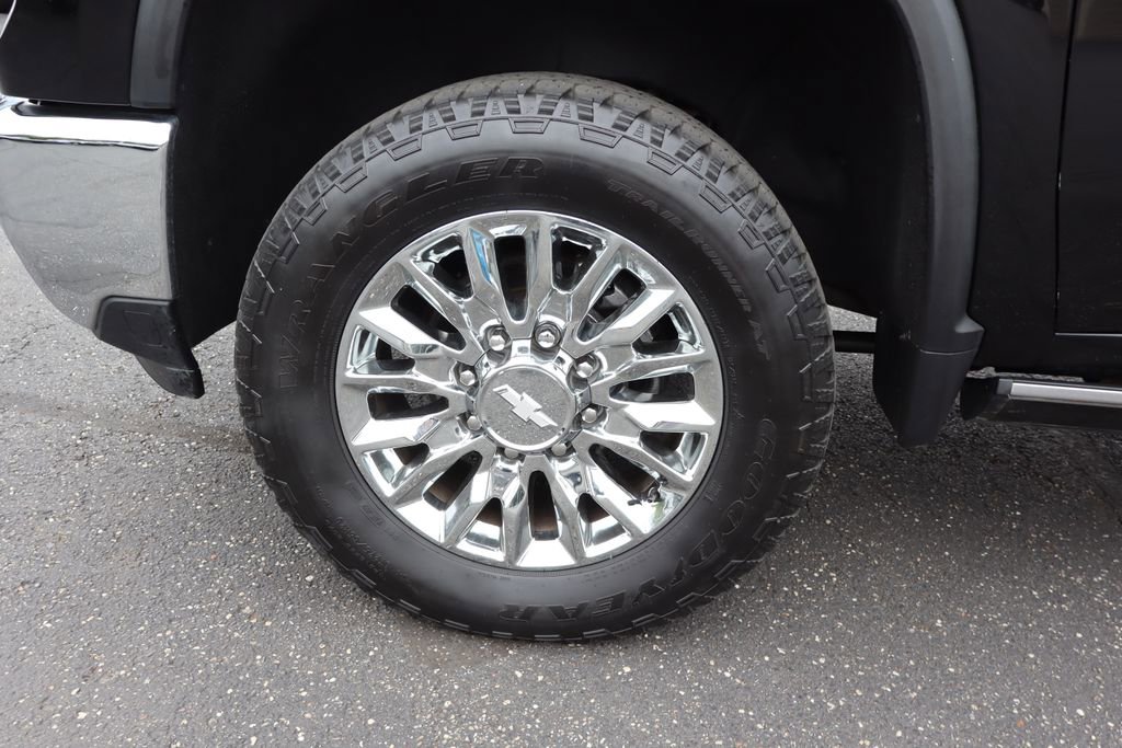 Used 2024 Chevrolet Silverado 2500 LTZ w/ LTZ Convenience Package AWD/4WD image 33