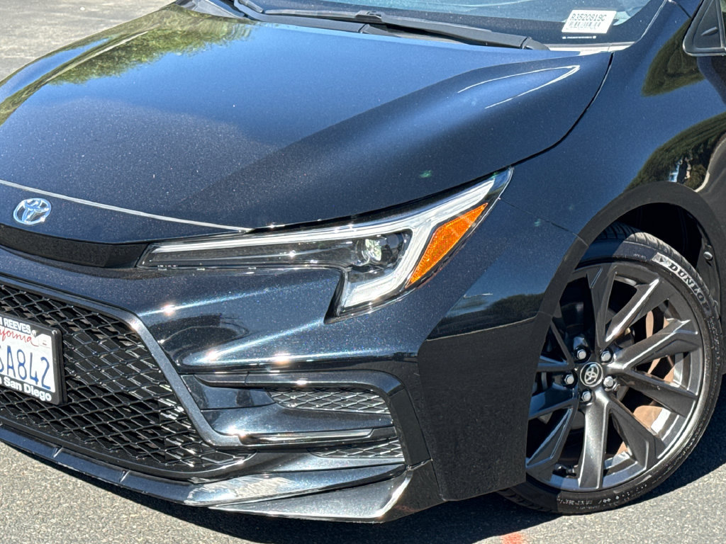 Certified 2024 Toyota Corolla SE w/ SE Premium Package FWD image 2
