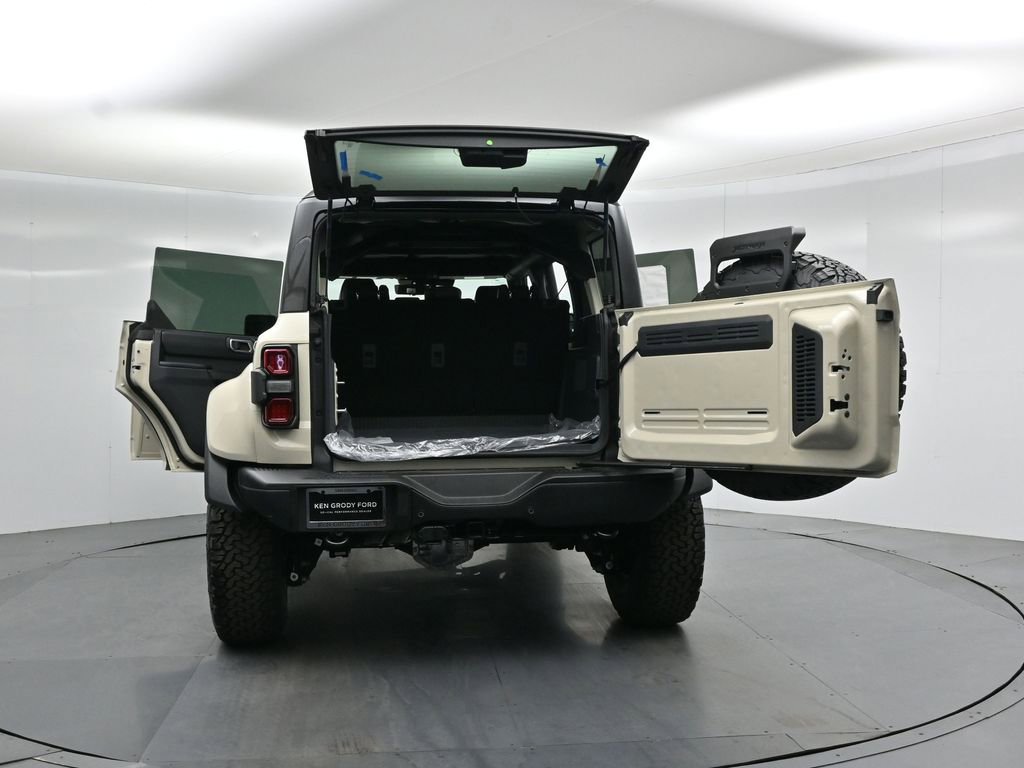 New 2026 Ford Bronco Raptor w/ Interior Carbon Fiber Pack AWD/4WD image 30