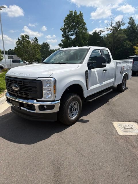 New 2026 Ford F250 XL w/ XL Chrome Package AWD/4WD image 7