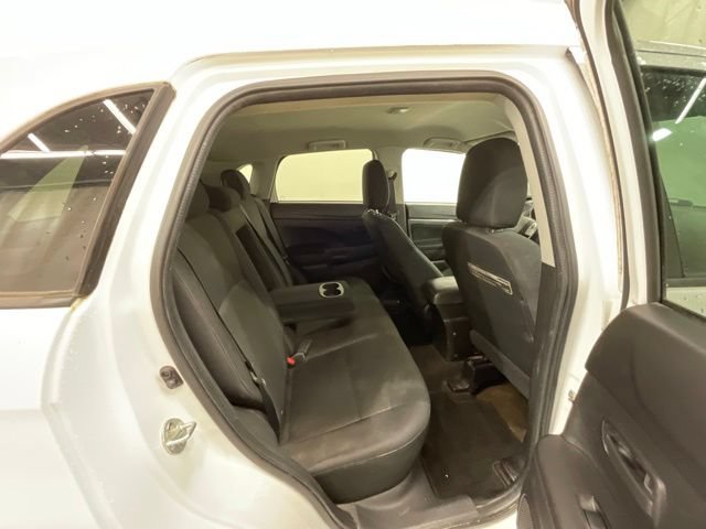 Used 2015 Mitsubishi Outlander Sport ES AWD/4WD image 24