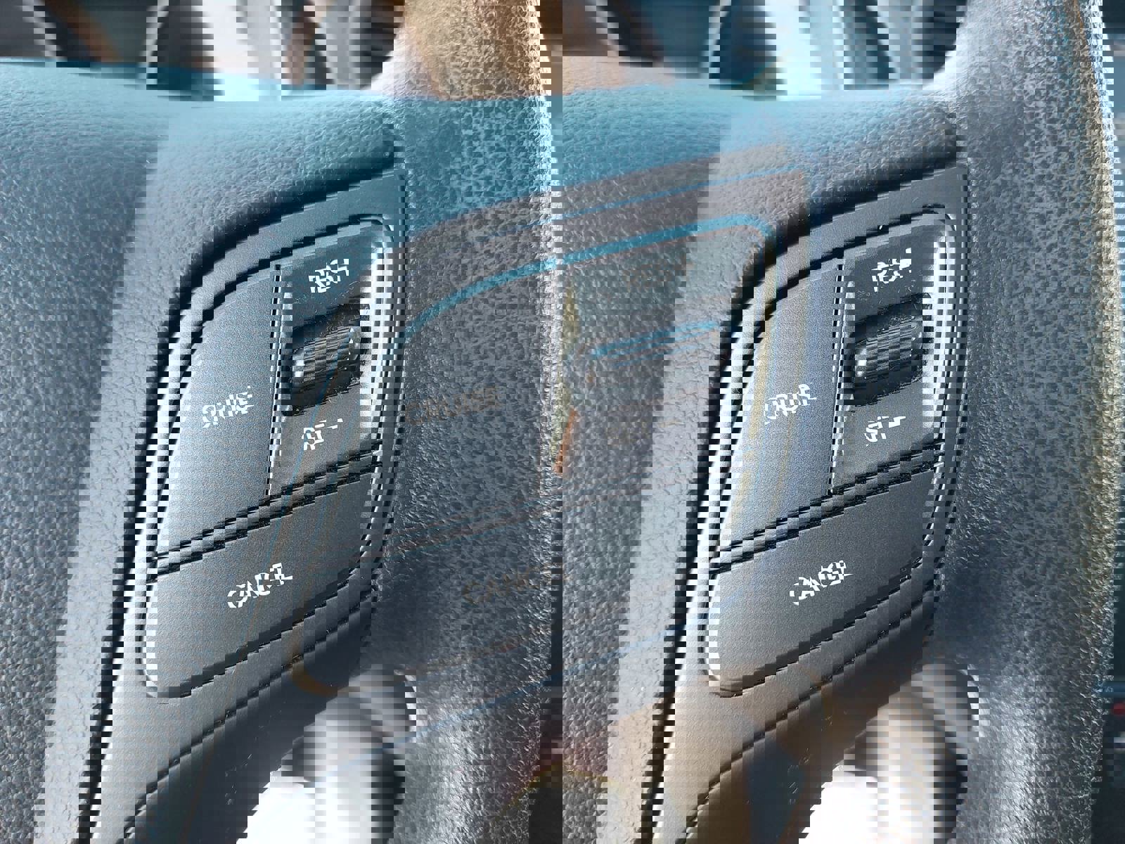 Used 2018 Hyundai Santa Fe Sport w/ 2.4L Value Package 02 image 19