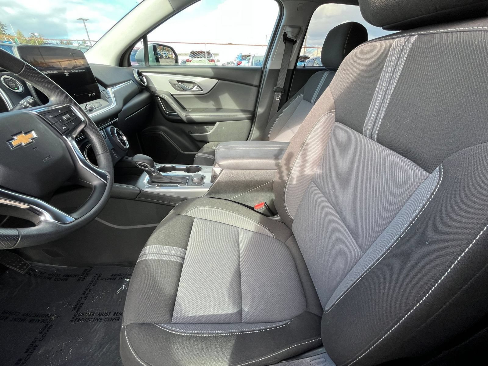 Used 2025 Chevrolet Blazer LT FWD image 27