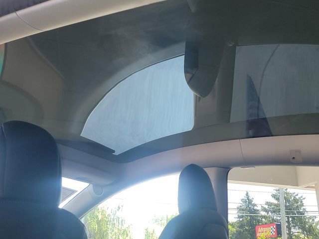 Used 2021 Tesla Model Y Long Range image 27