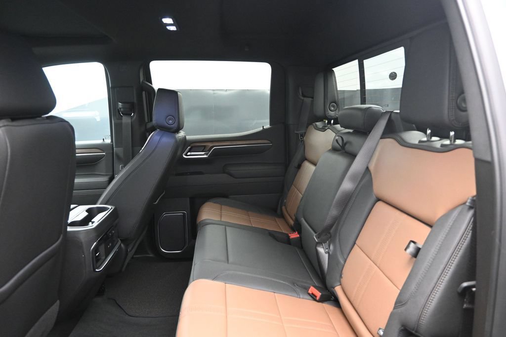 New 2026 Chevrolet Silverado 1500 High Country w/ Technology Package AWD/4WD image 20