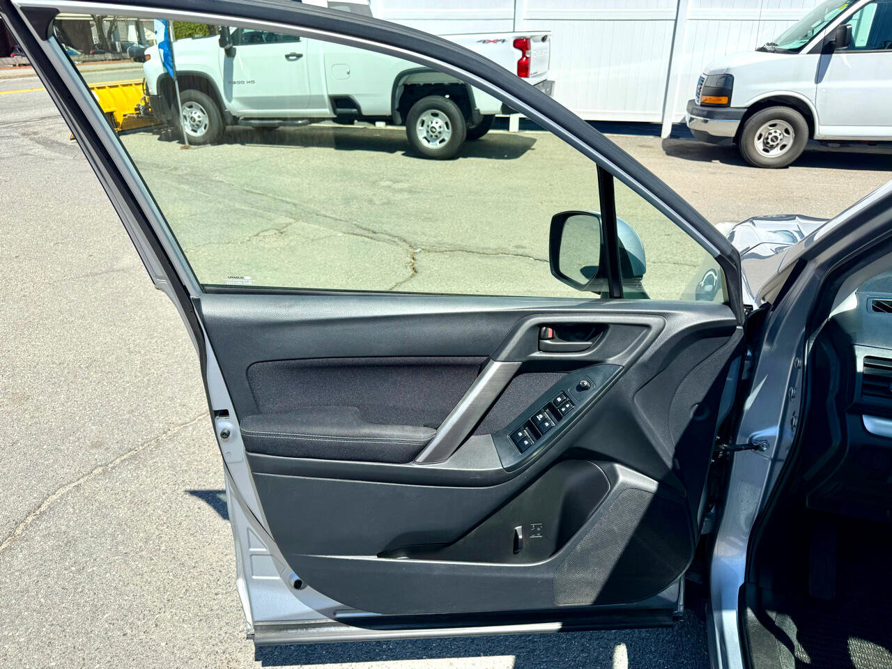 Used 2015 Subaru Forester 2.5i Premium image 14