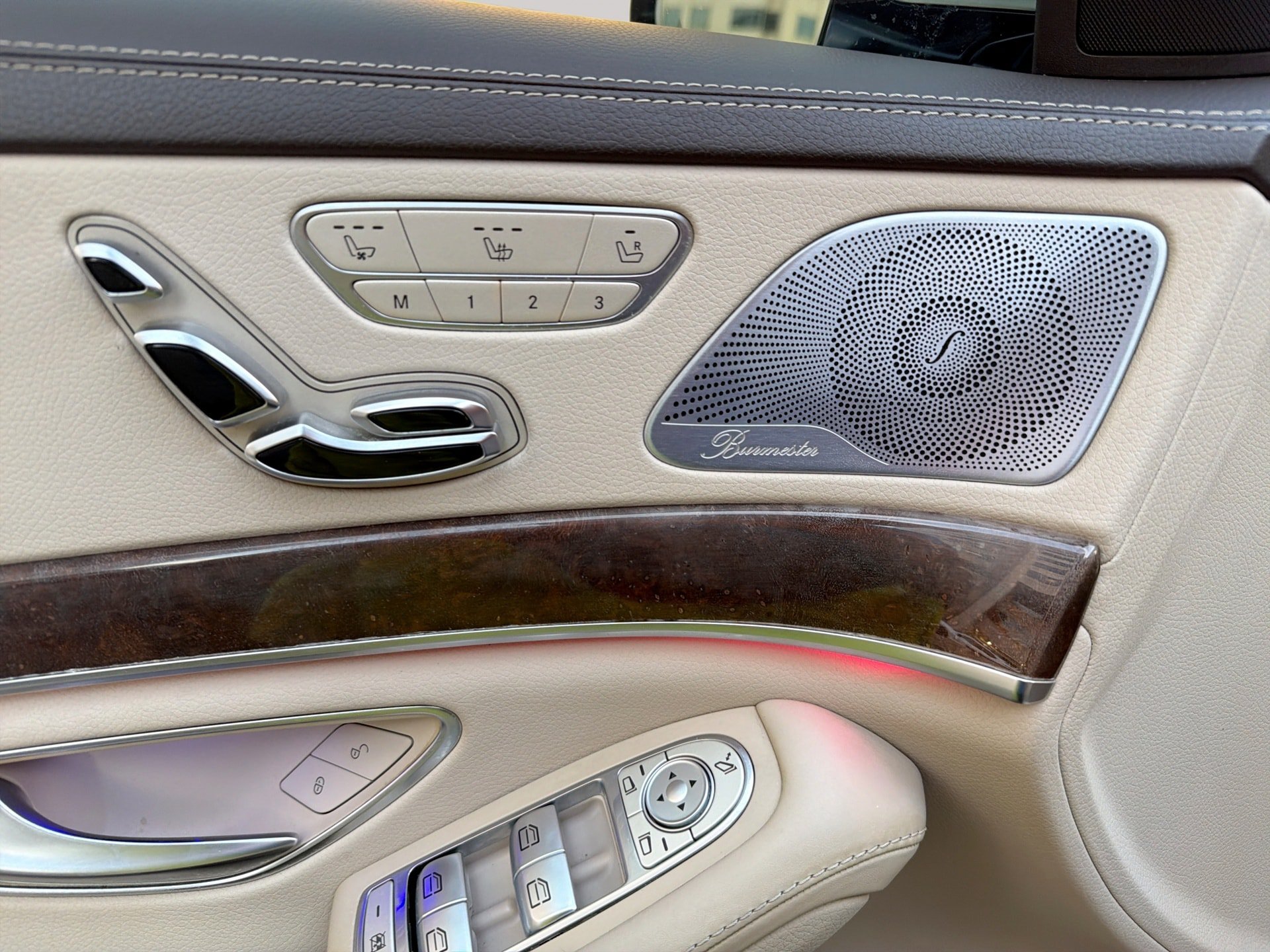 Used 2019 Mercedes-Benz S 560 Sedan w/ AMG Line Exterior image 14