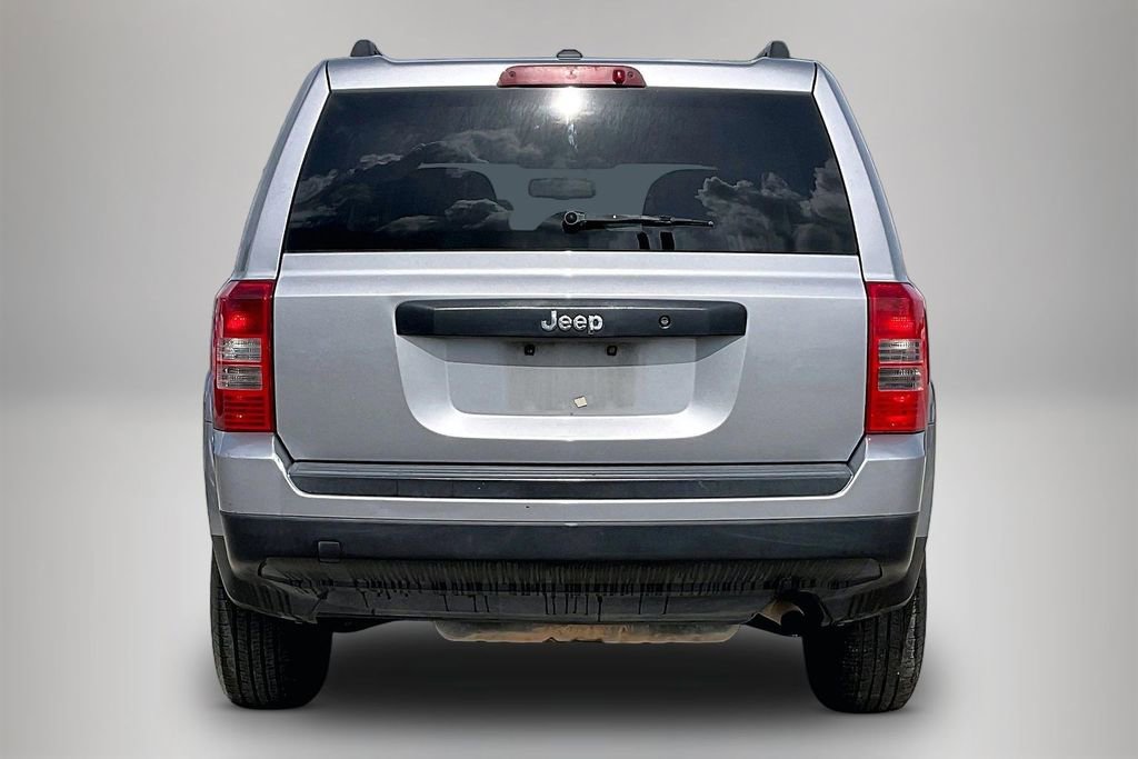 Used 2016 Jeep Patriot Sport FWD image 6