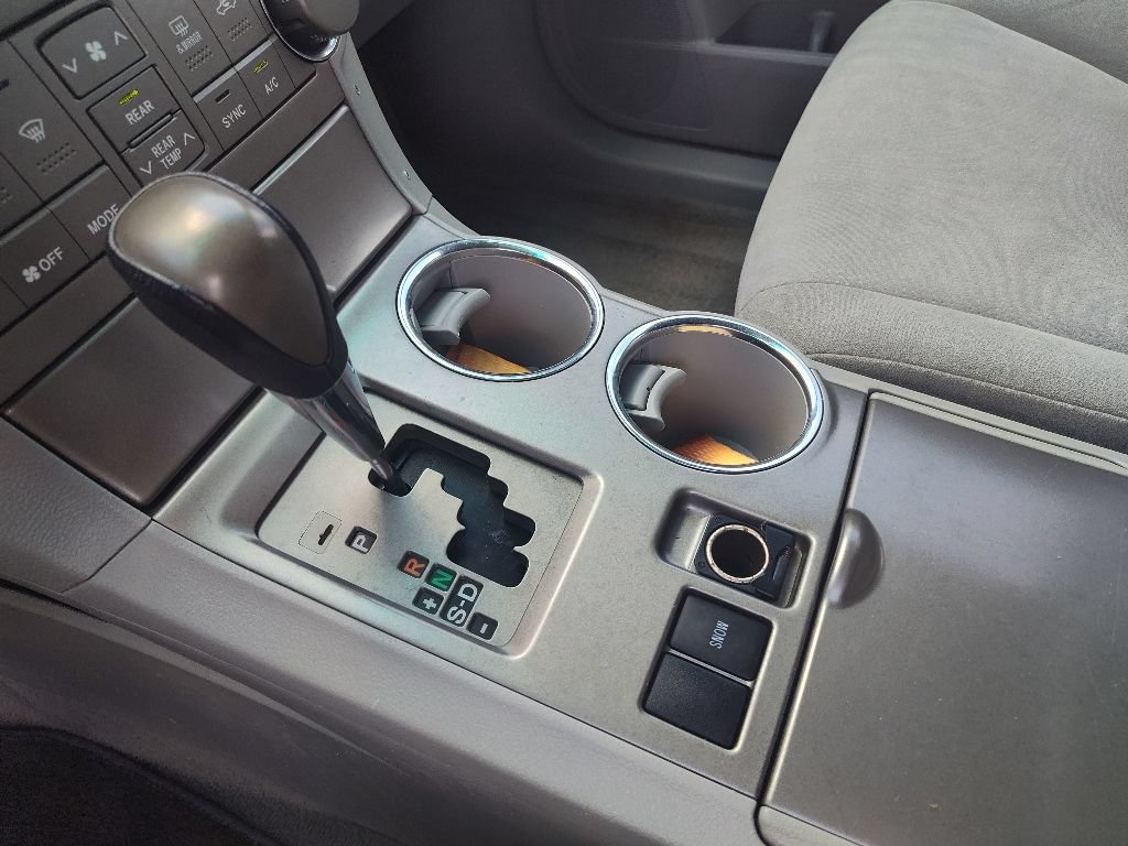 Used 2010 Toyota Highlander Sport w/ Extra Value Pkg 4 FWD image 23