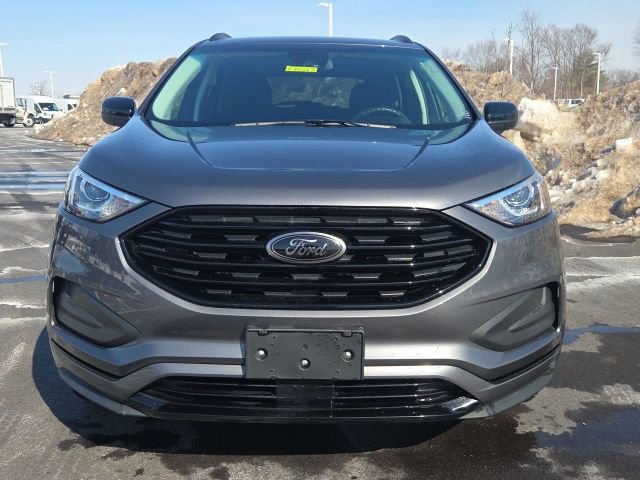 Certified 2022 Ford Edge SE w/ Black Appearance Package image 18