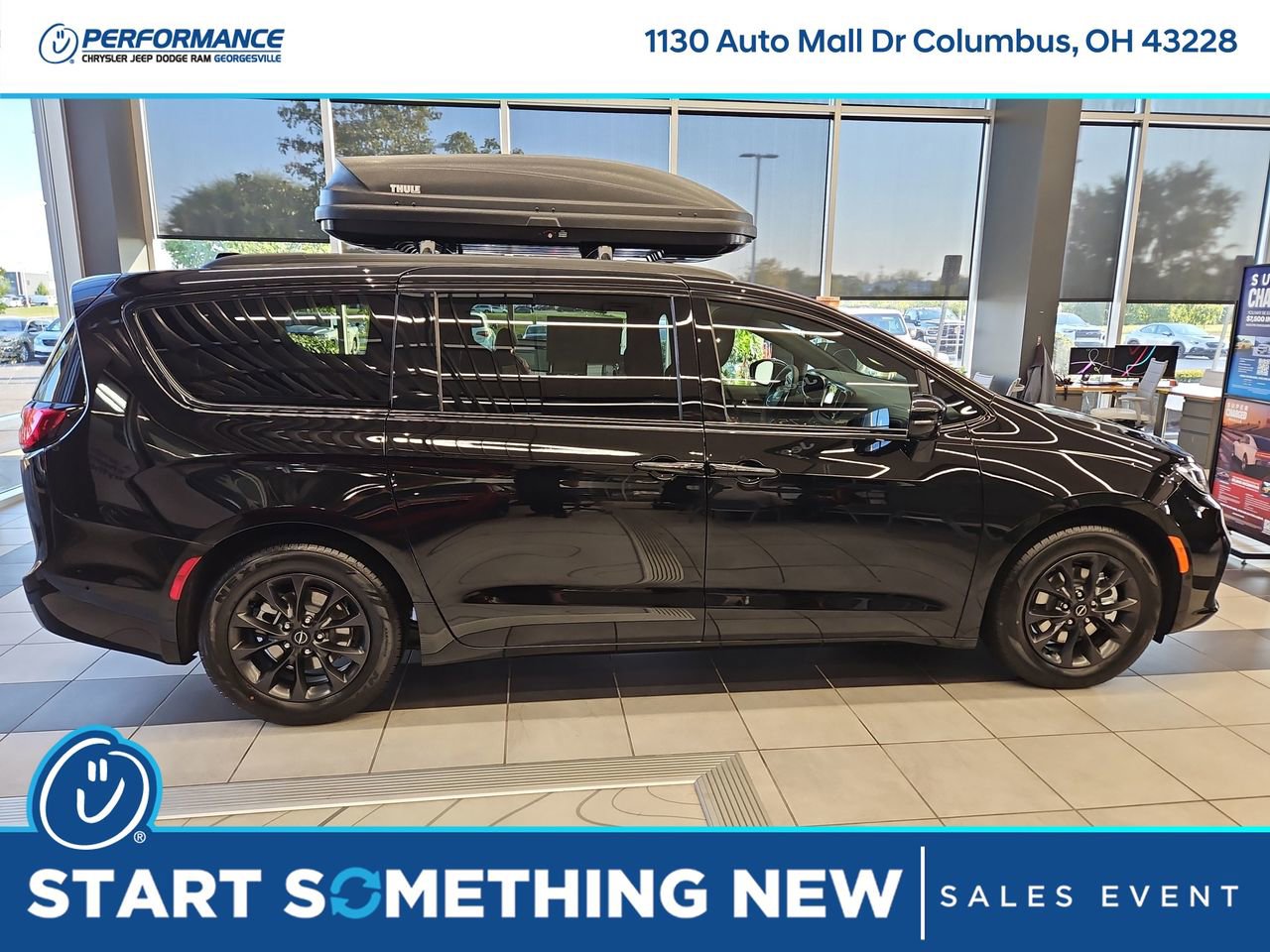 New 2025 Chrysler Pacifica Select w/ Fav Edition Package image 7