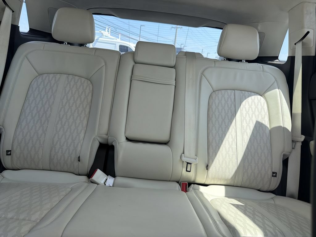 Certified 2022 Lincoln Nautilus Black Label w/ Class II Trailer Tow Package AWD/4WD image 6