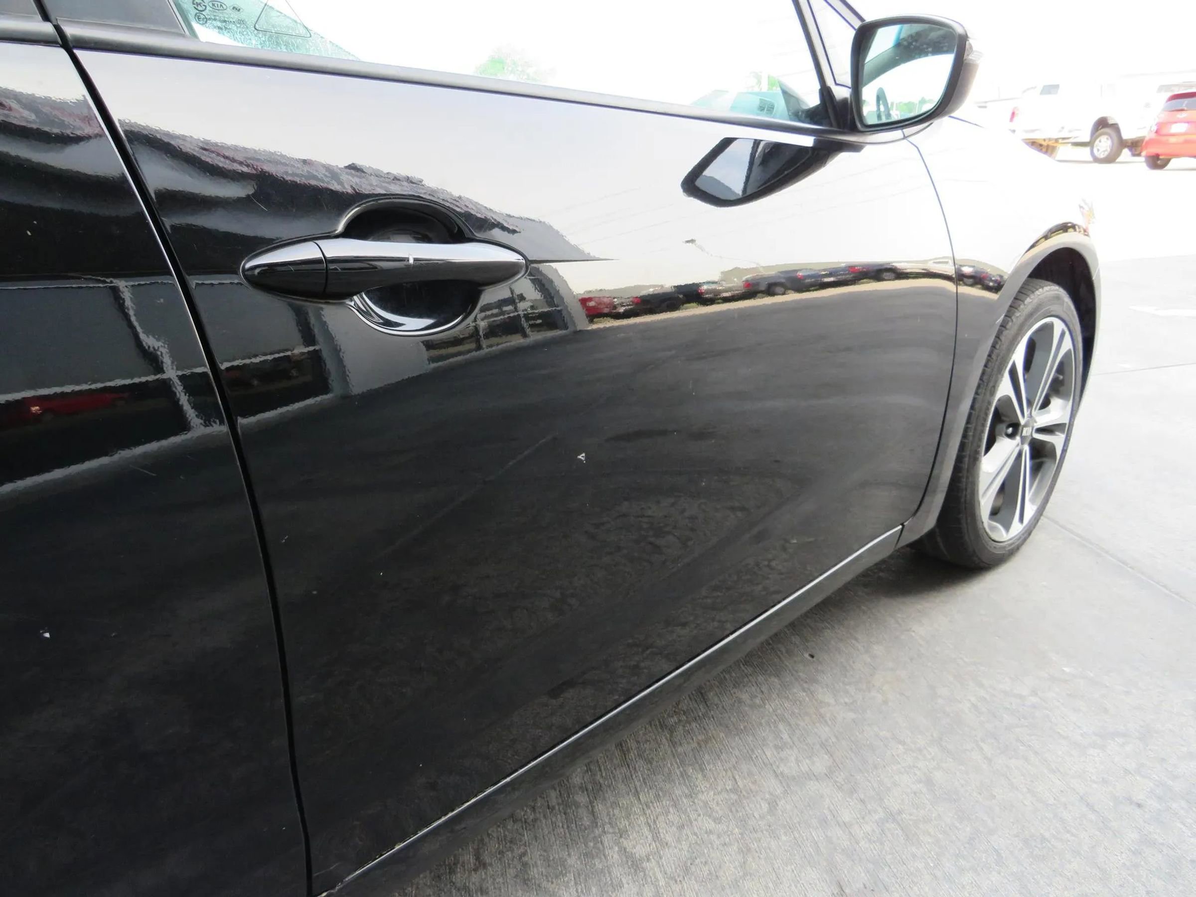 Used 2017 Kia Forte LX image 28