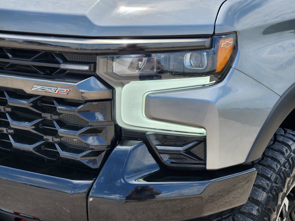 Used 2023 Chevrolet Silverado 1500 ZR2 AWD/4WD image 9