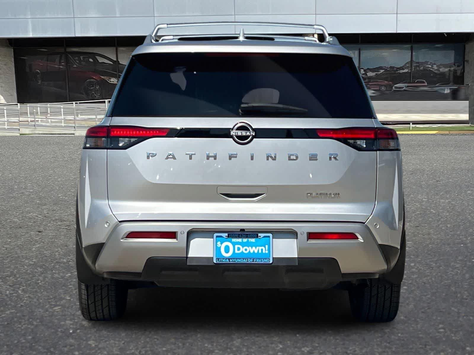 Used 2023 Nissan Pathfinder Platinum FWD image 8