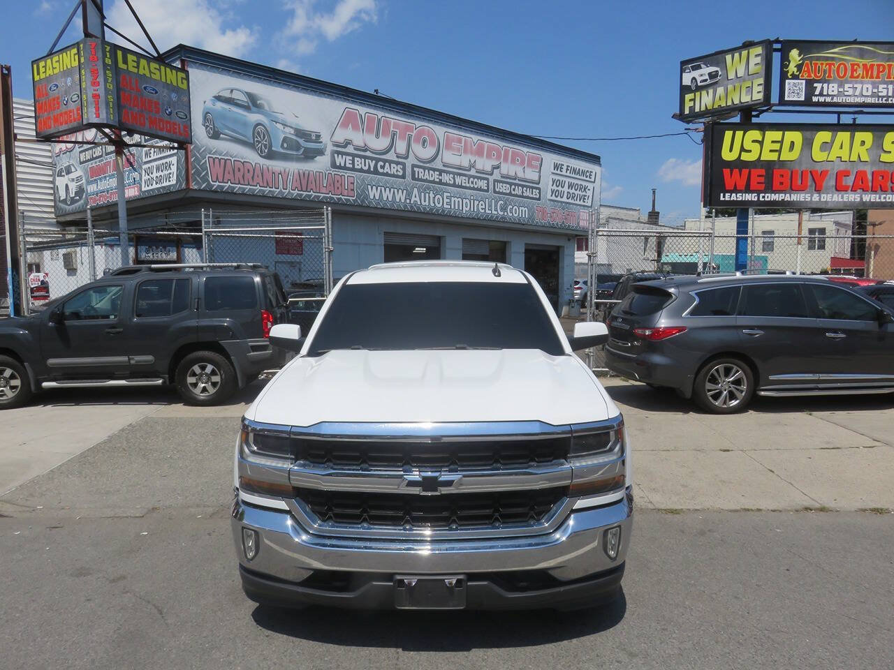 Used 2017 Chevrolet Silverado 1500 LT w/ Texas Edition AWD/4WD image 7