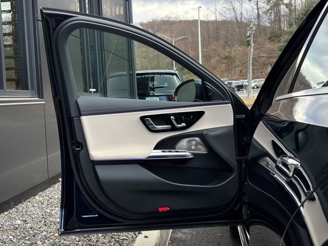 Certified 2025 Mercedes-Benz E 350 4MATIC Sedan image 18