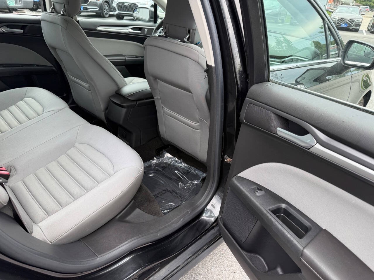 Used 2013 Ford Fusion S FWD image 13