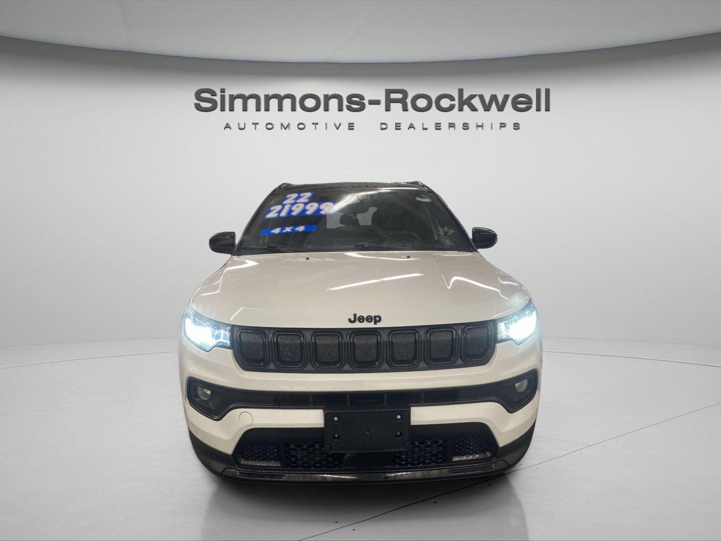 Used 2022 Jeep Compass Altitude w/ Convenience Group AWD/4WD image 2