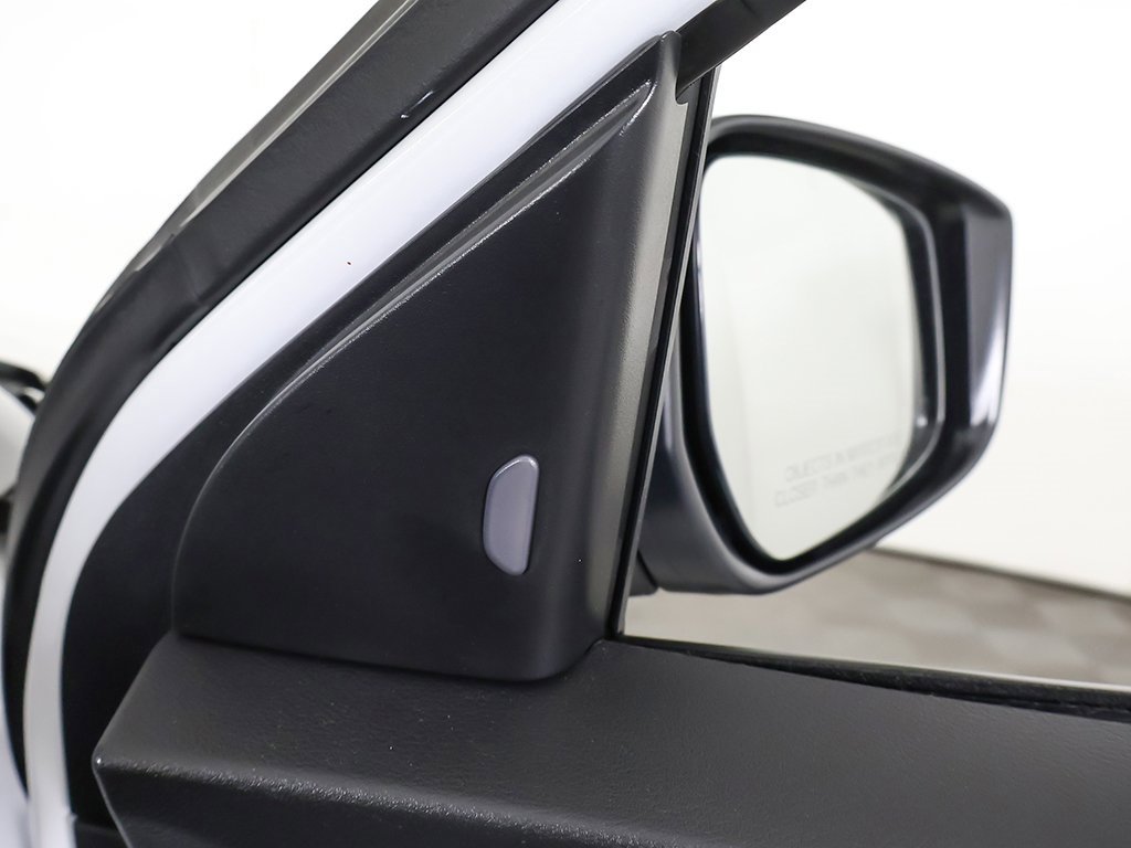 Used 2023 Nissan Kicks SV image 33