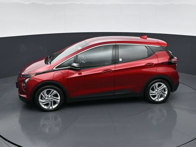 Used 2023 Chevrolet Bolt LT FWD image 37
