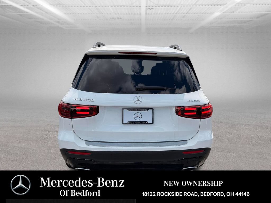 New 2026 Mercedes-Benz GLB 250 4MATIC image 5