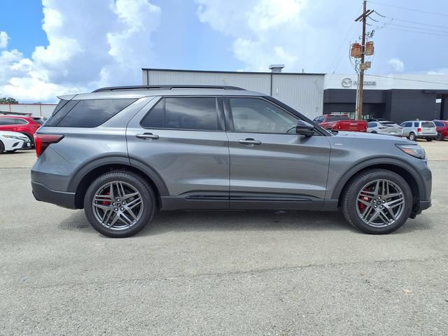 Used 2026 Ford Explorer ST-Line w/ ST-Line Street Pack RWD image 5