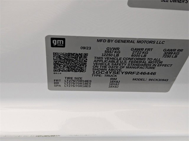 Used 2024 Chevrolet Silverado 3500 W/T image 33