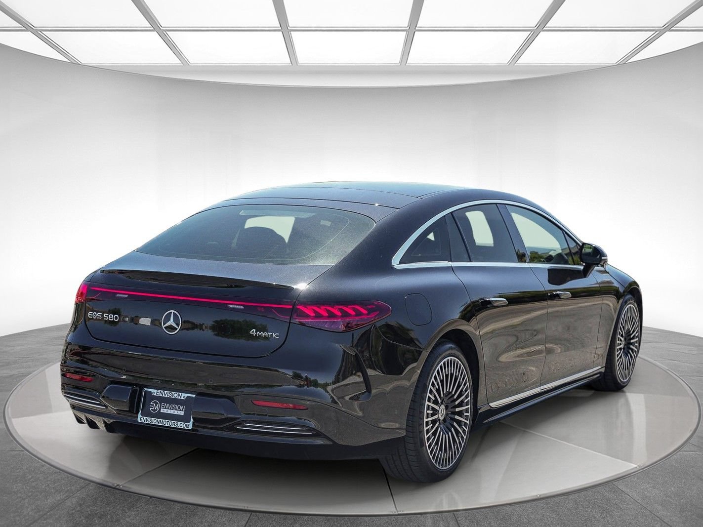 Used 2023 Mercedes-Benz EQS 580 4MATIC Sedan image 4
