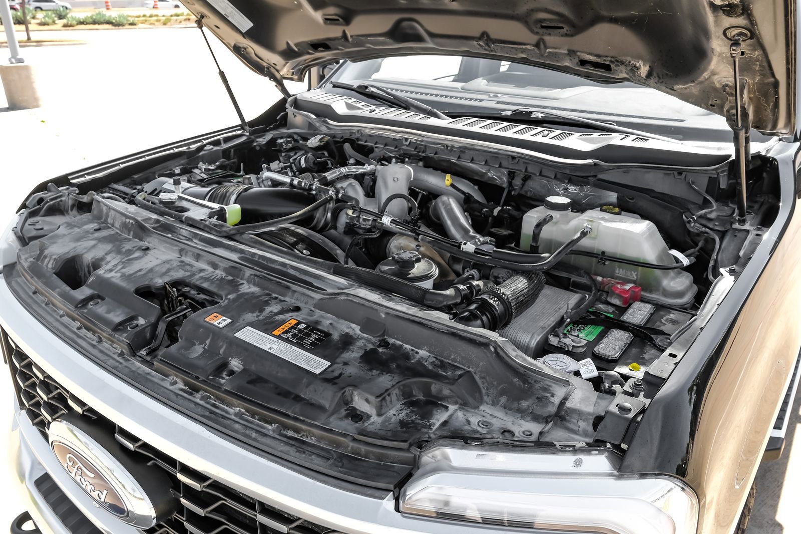 Used 2023 Ford F350 Lariat image 53