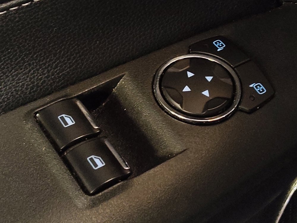 Used 2019 Ford Mustang Premium RWD image 27