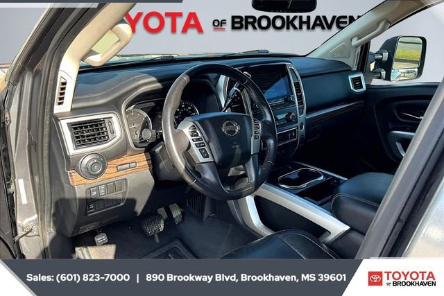 Used 2021 Nissan Titan SL w/ Moonroof Package image 12