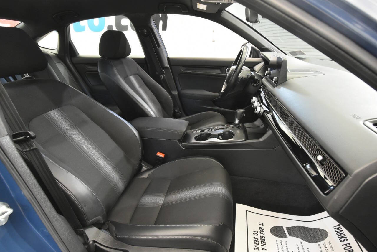 Used 2025 Honda Civic Sport image 15