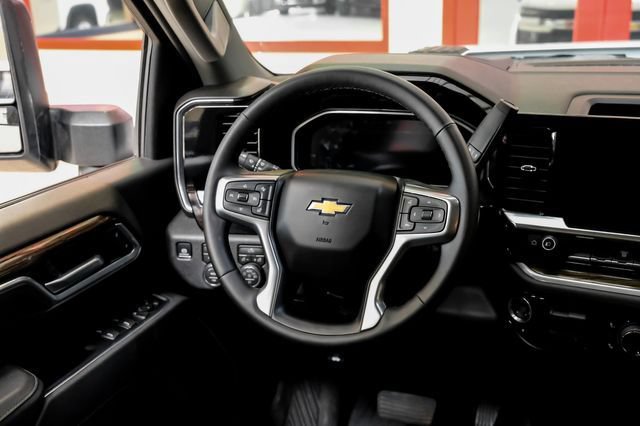 Used 2026 Chevrolet Silverado 2500 LT AWD/4WD image 17