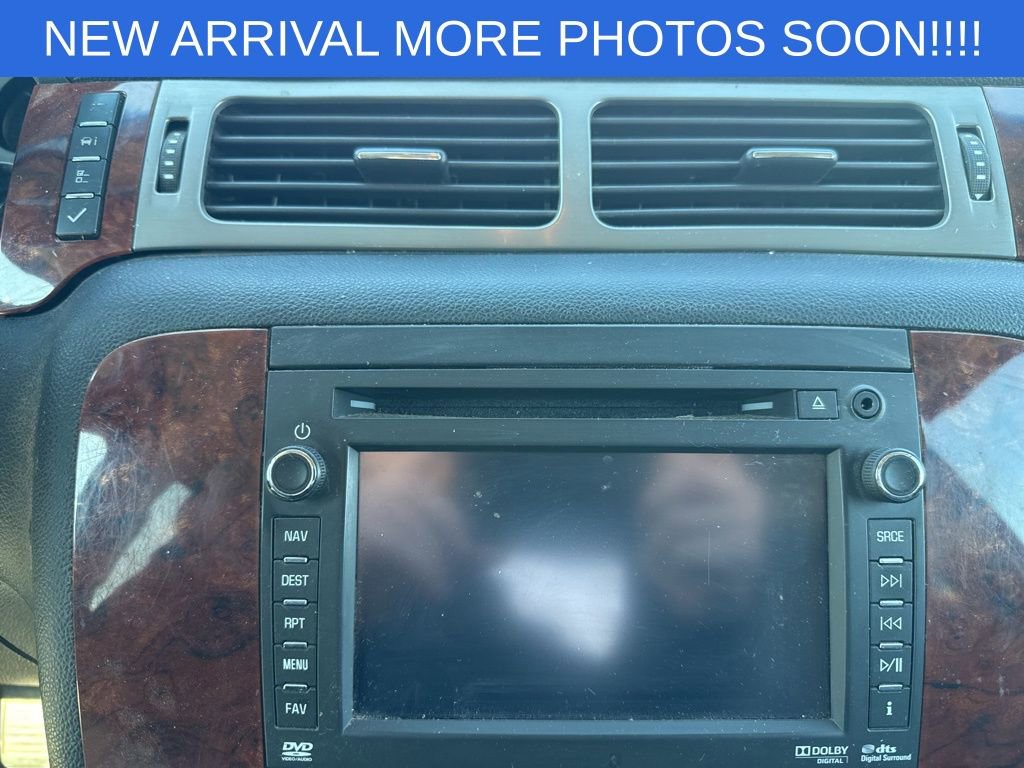 Used 2013 Chevrolet Avalanche LTZ AWD/4WD image 13