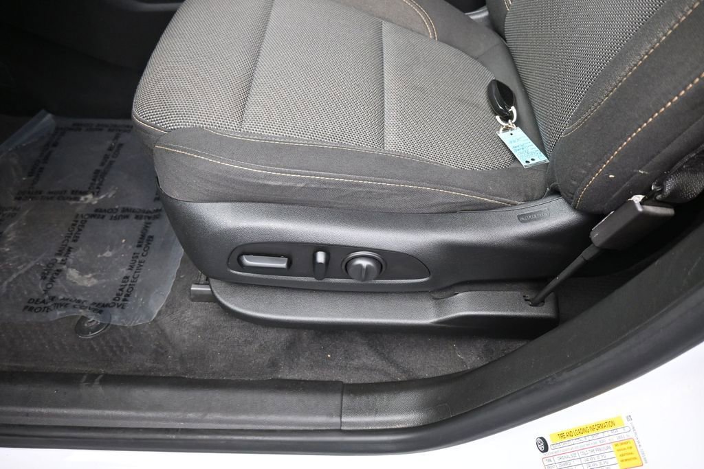 Used 2020 Chevrolet Traverse LT FWD image 15