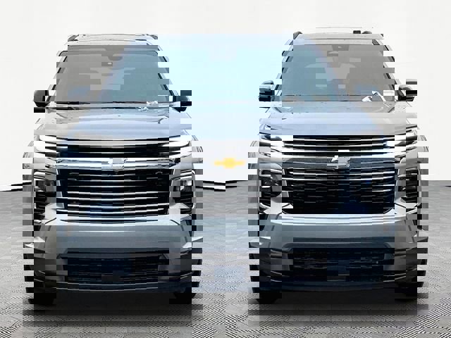 New 2026 Chevrolet Traverse LT w/ Sun and Wheel Package image 2