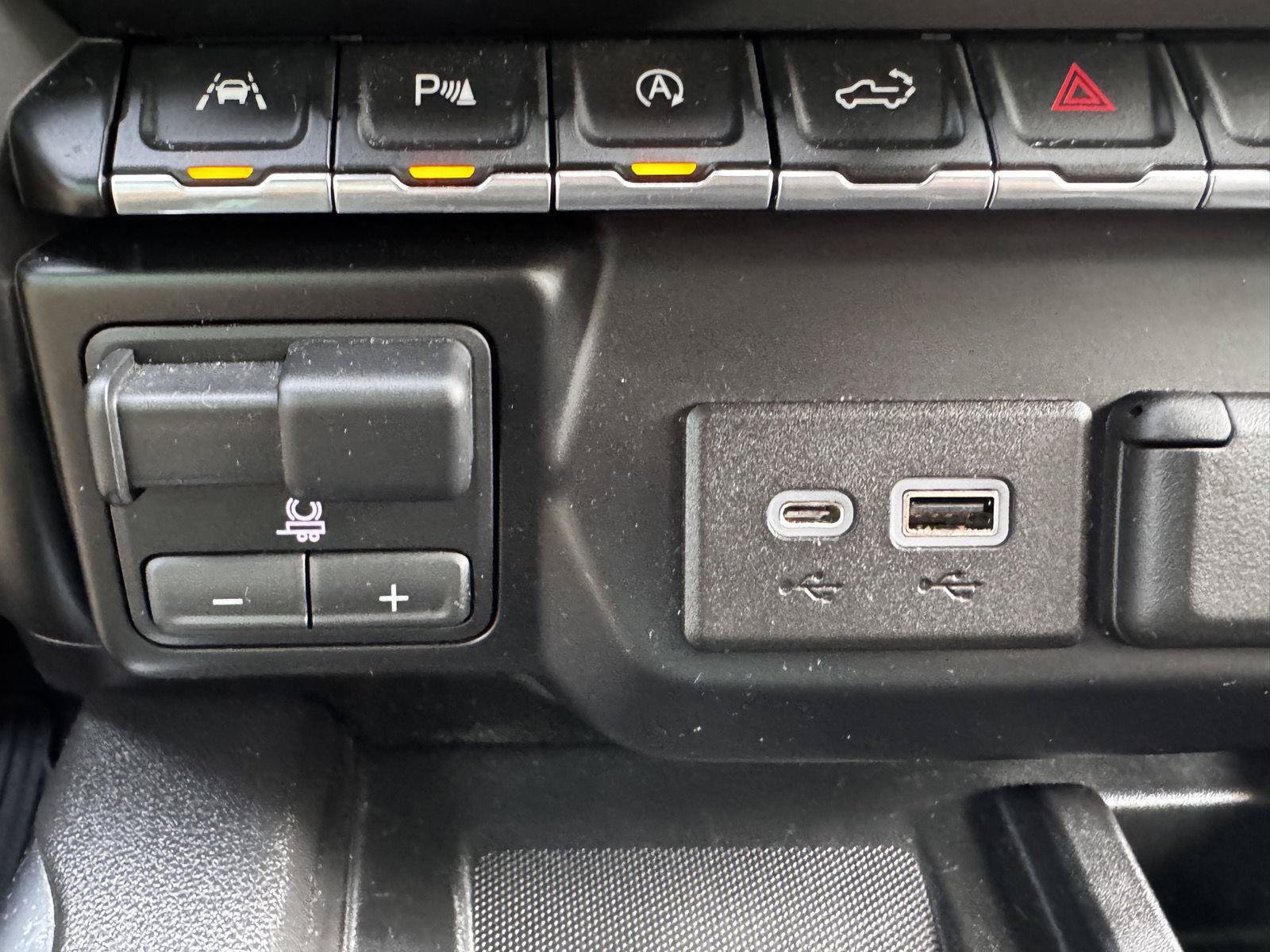 Certified 2019 Chevrolet Silverado 1500 LTZ w/ LTZ Plus Package AWD/4WD image 35