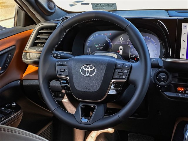 New 2025 Toyota Crown Signia image 23