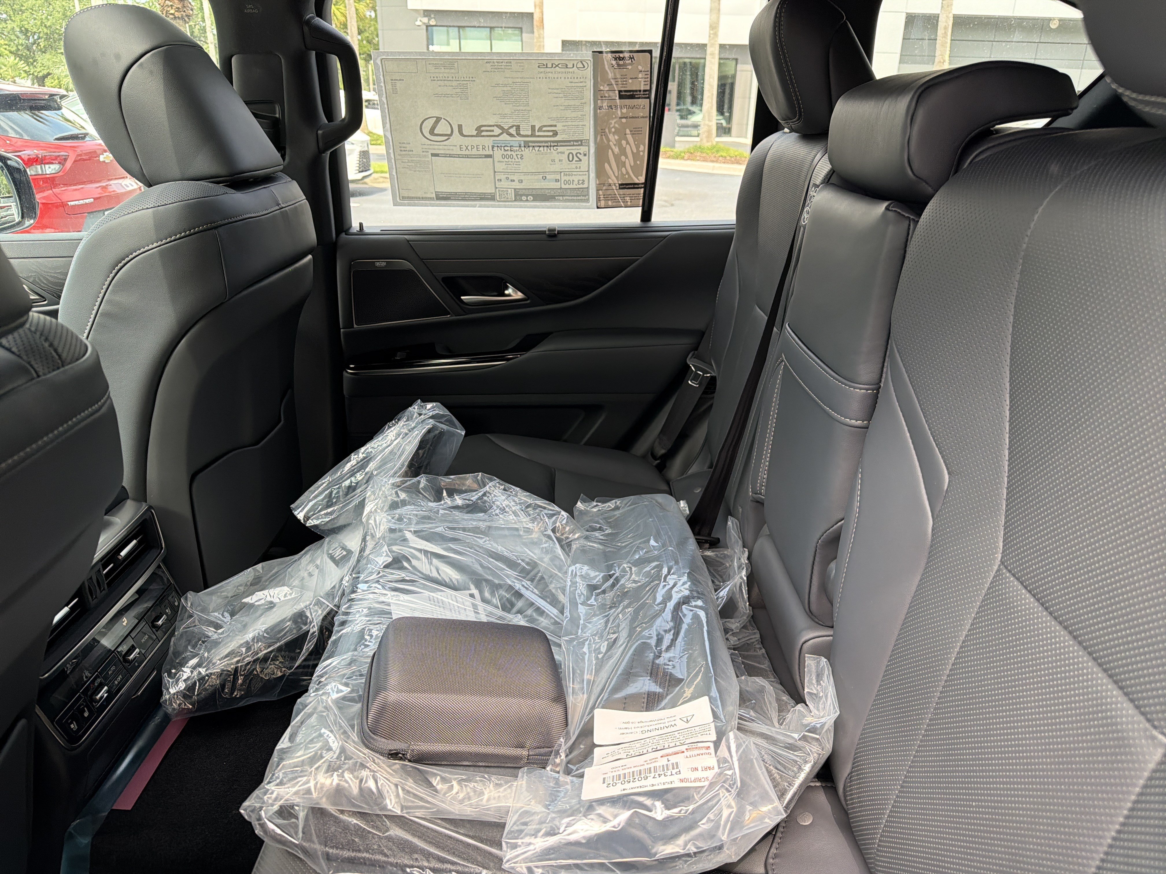New 2026 Lexus LX 700h Luxury AWD/4WD image 21