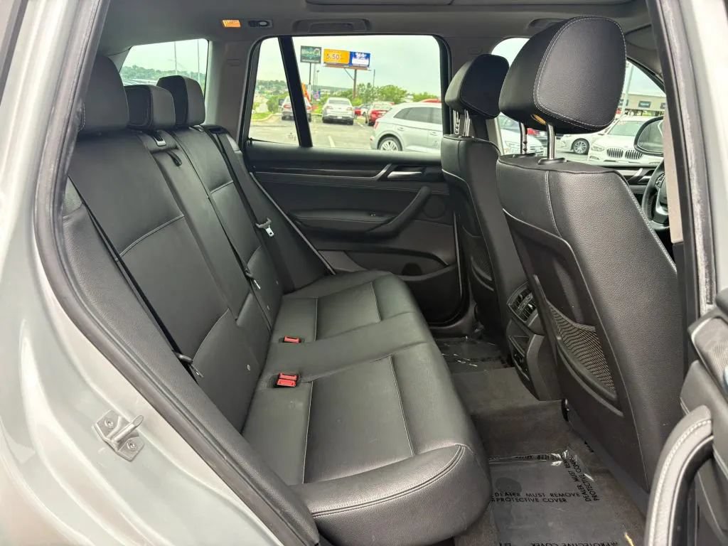 Used 2017 BMW X3 xDrive28i AWD/4WD image 19