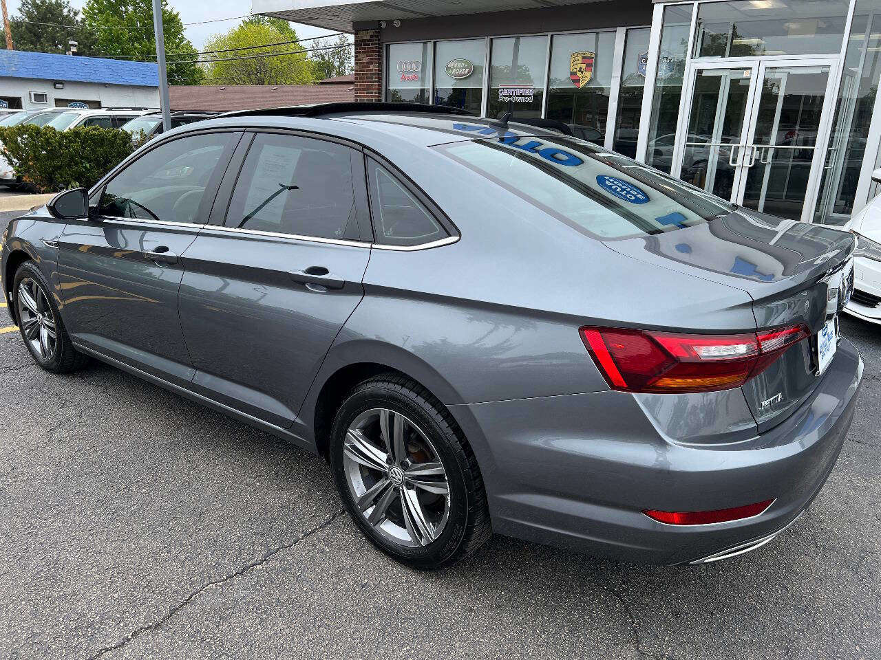 Used 2019 Volkswagen Jetta R-Line FWD image 12