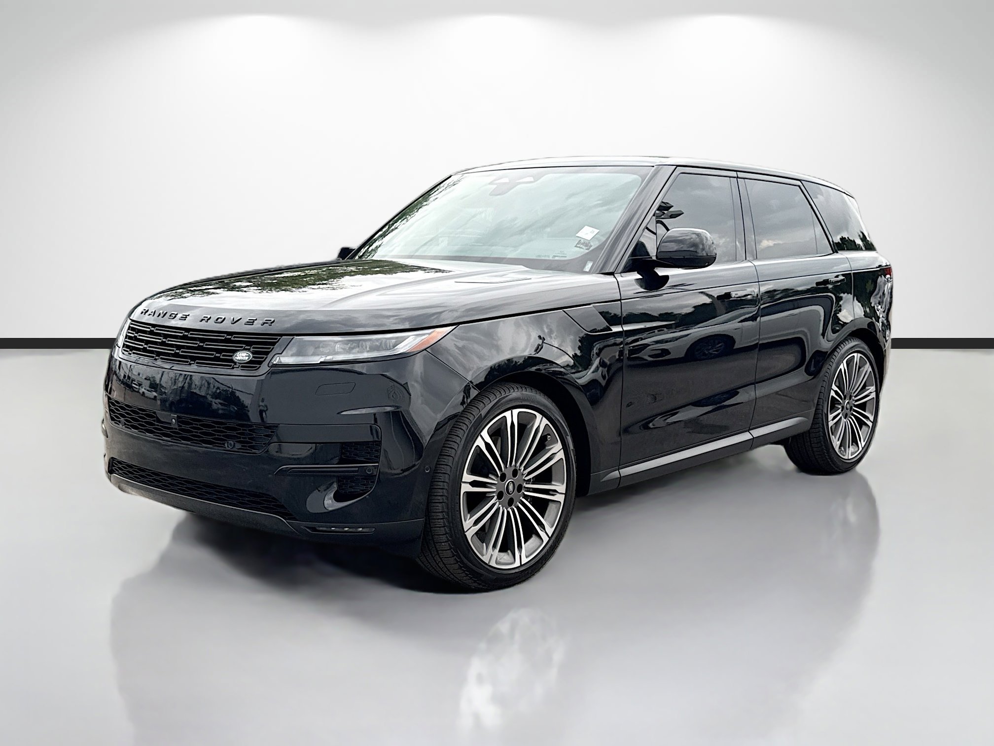 Used 2024 Land Rover Range Rover Sport SE AWD/4WD image 7